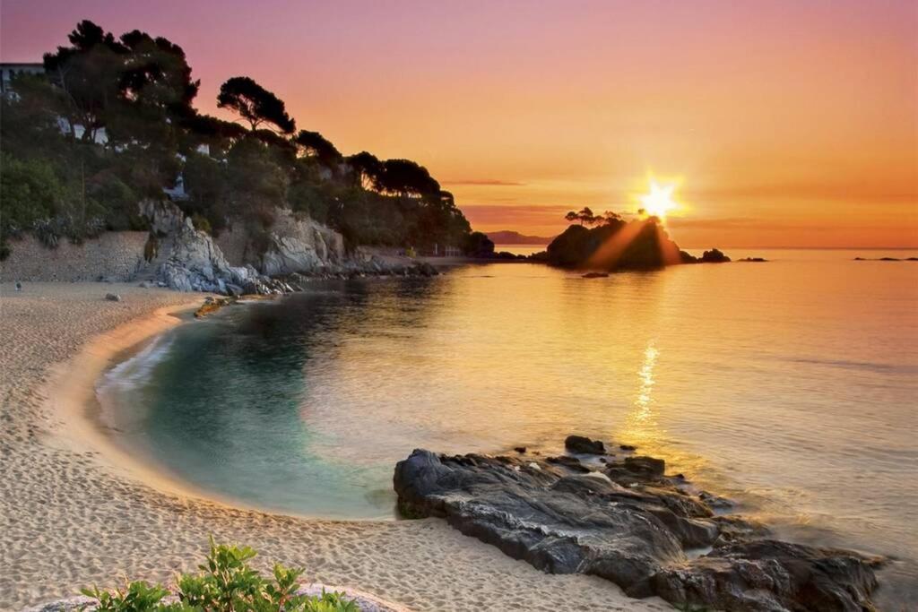Apartamento En Centro Platja D'Aro Appartamento Esterno foto